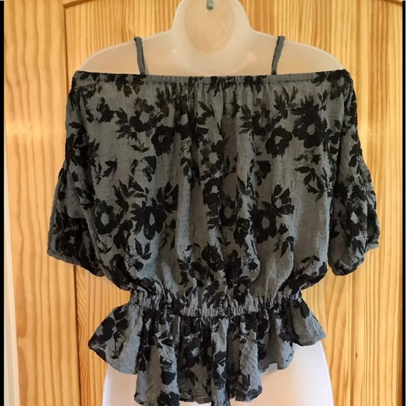 Like New-Free People Off-Shoulder Boho Top - Picture 8 of 16